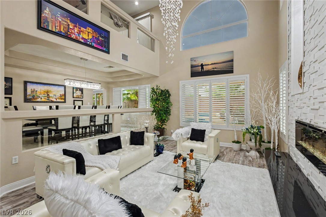 Photo 4 of 6707 Zephyr Wind Avenue