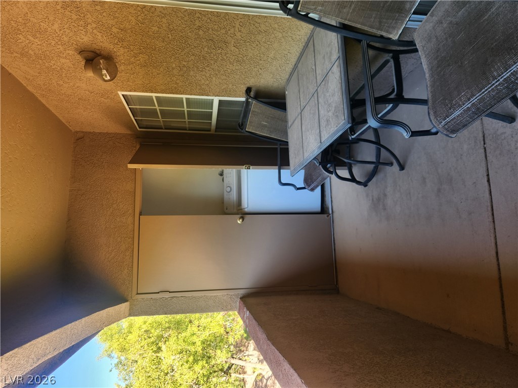 Photo 9 of 40, 231 W Horizon Ridge Parkway #924