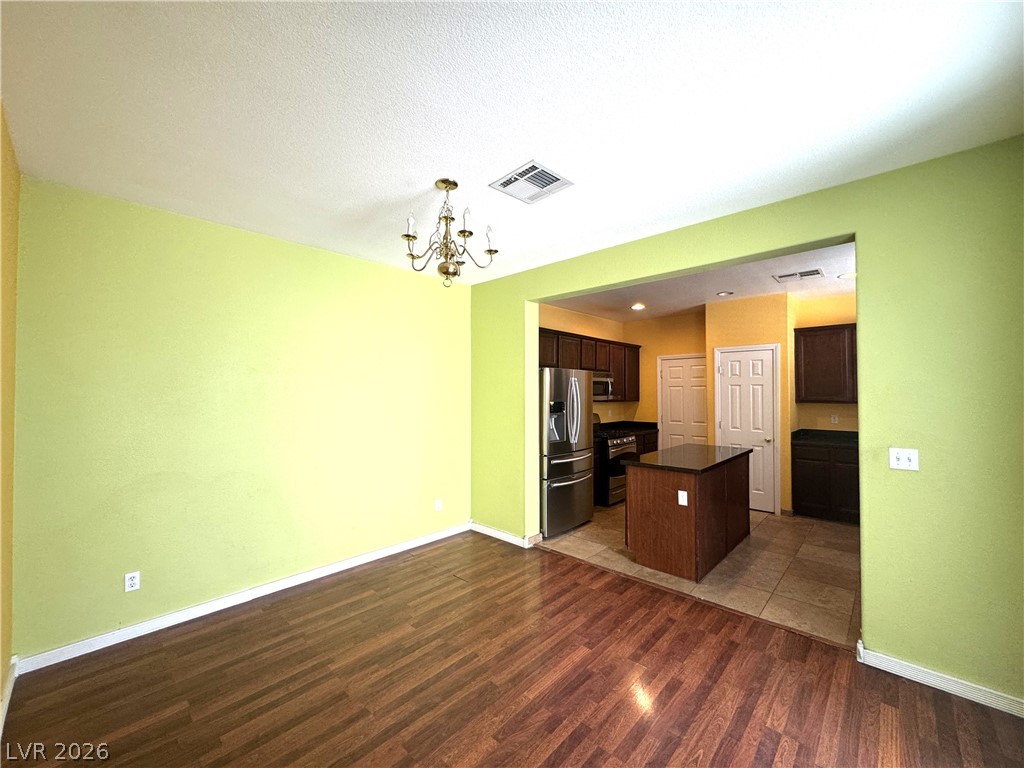 Photo 5 of 8986 Ellenbrook Street