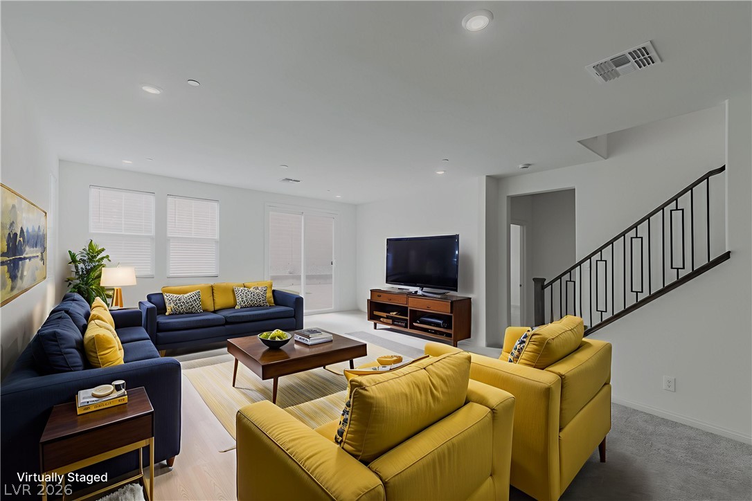 Photo 4 of 3765 Osiris Avenue