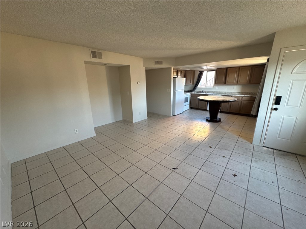 Photo 19 of 42, 6220 Bellota Drive