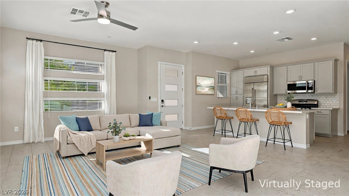 Photo 4 of 929 Silverfir Court