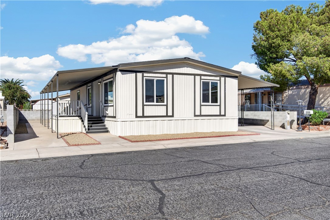 3355 Haleakala Drive, Las Vegas 89122