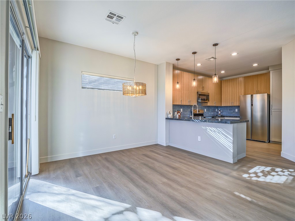 Photo 8 of 31, 1510 Fieldbrook Street