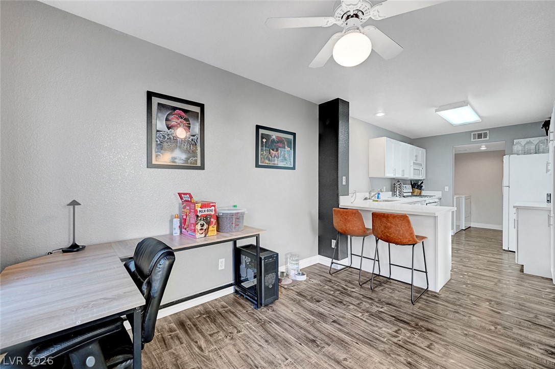 Photo 7 of 27, 9624 Gunsmith Drive