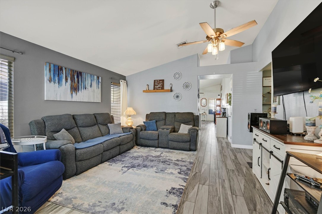 Photo 5 of 712 Maccabe Avenue