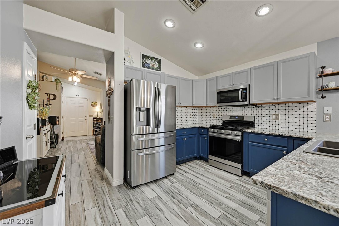 Photo 6 of 27, 712 Maccabe Avenue