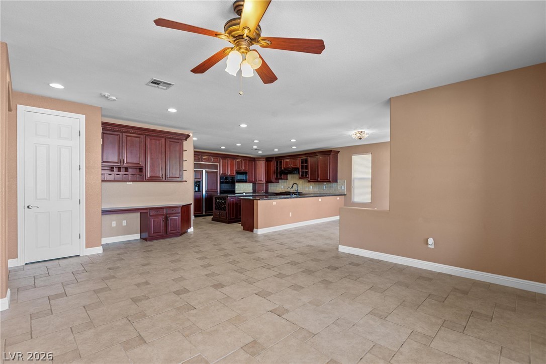 Photo 15 of 61, 2982 Hammerwood Drive