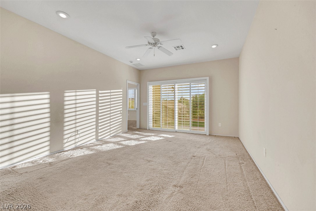 Photo 13 of 34, 2557 CORVUS Street