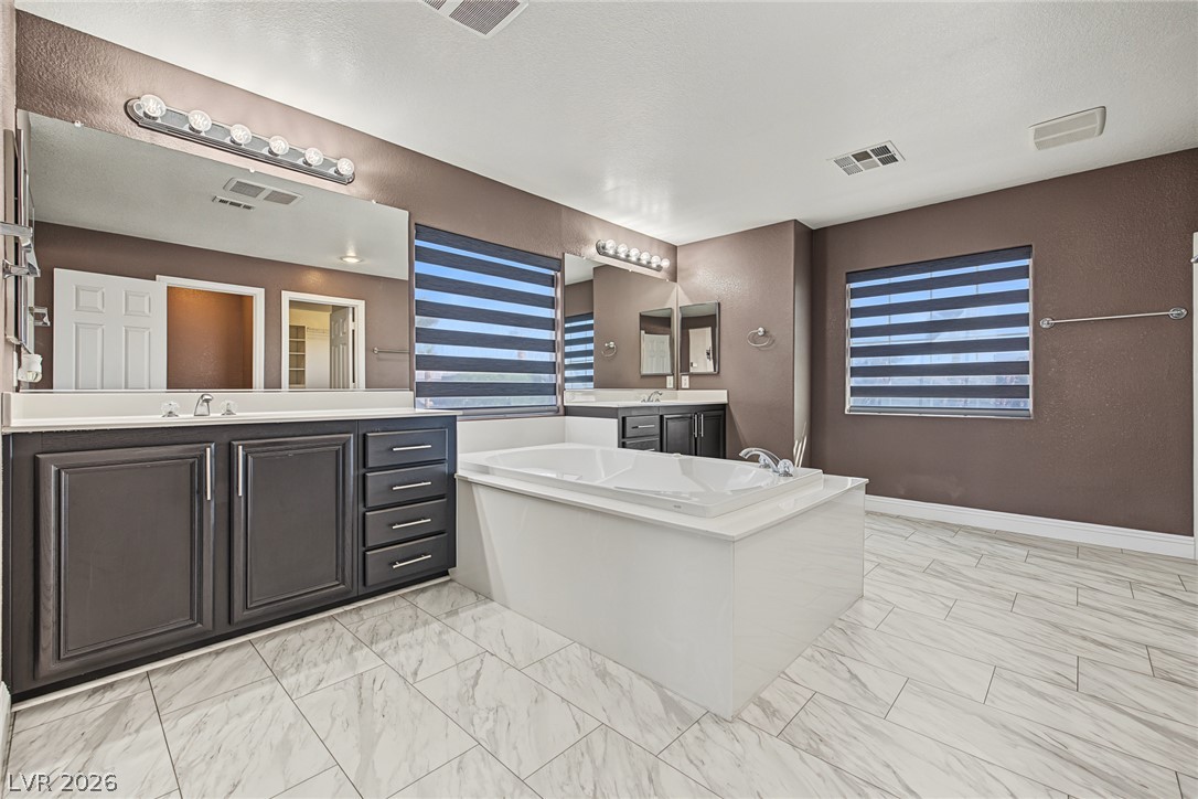 Photo 41 of 76, 5528 Ambrosia Stream Avenue