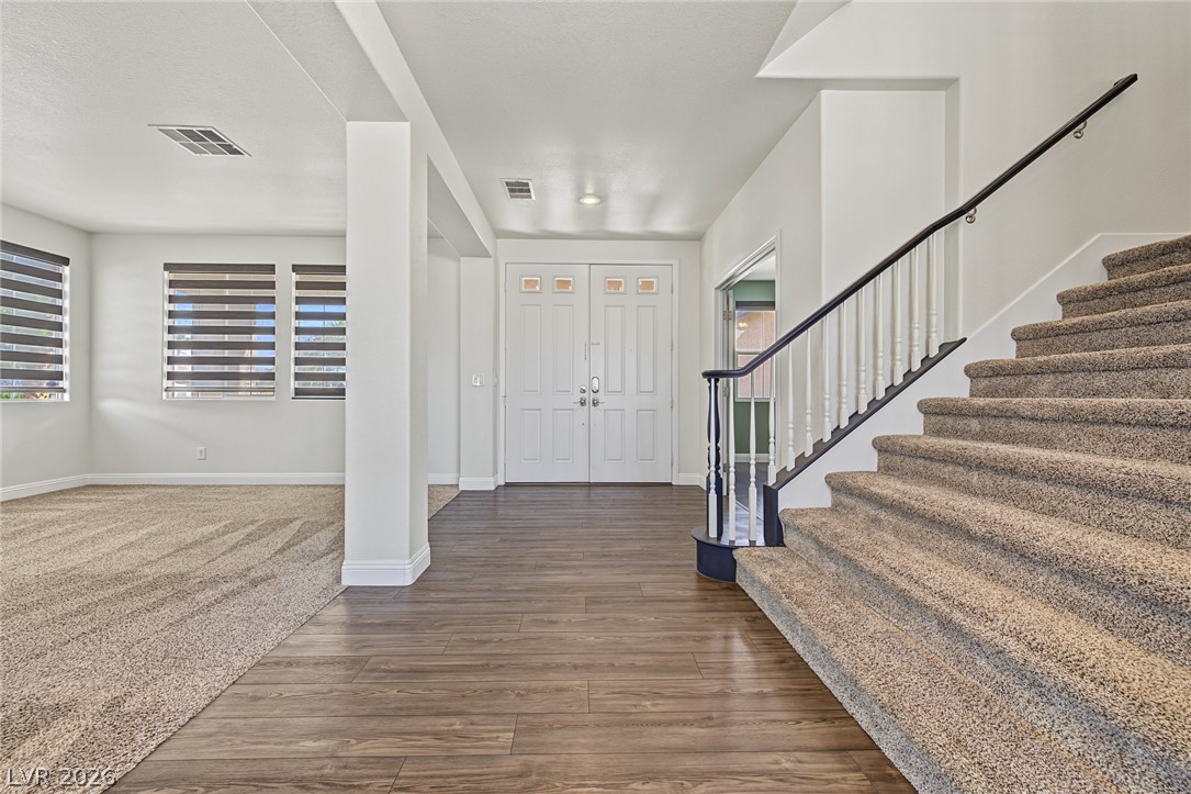 Photo 4 of 5528 Ambrosia Stream Avenue
