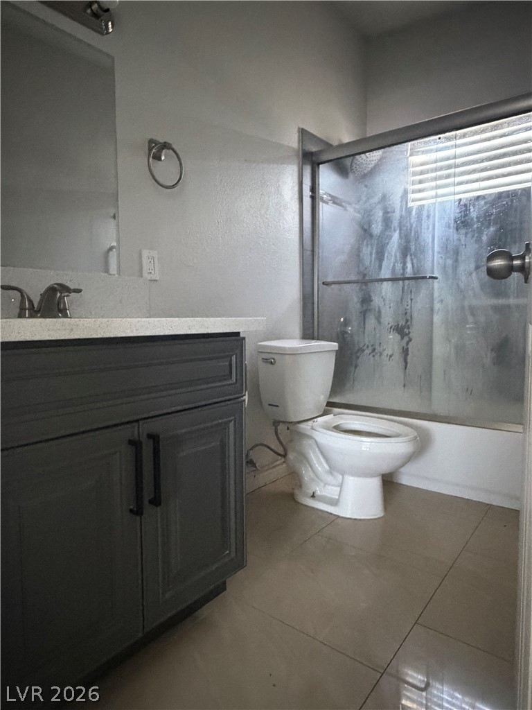 Photo 6 of 9, 2837 La Canada Street