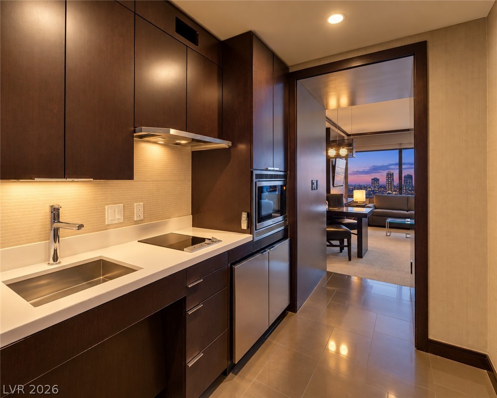 2600 HARMON Avenue #16011, Las Vegas 89109