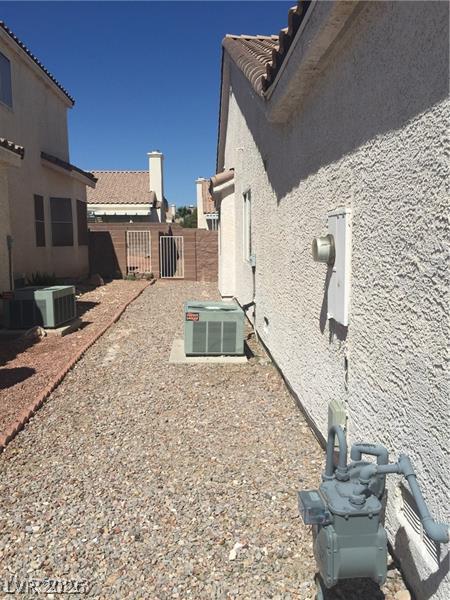 Photo 3 of 3421 Rose Valley Street