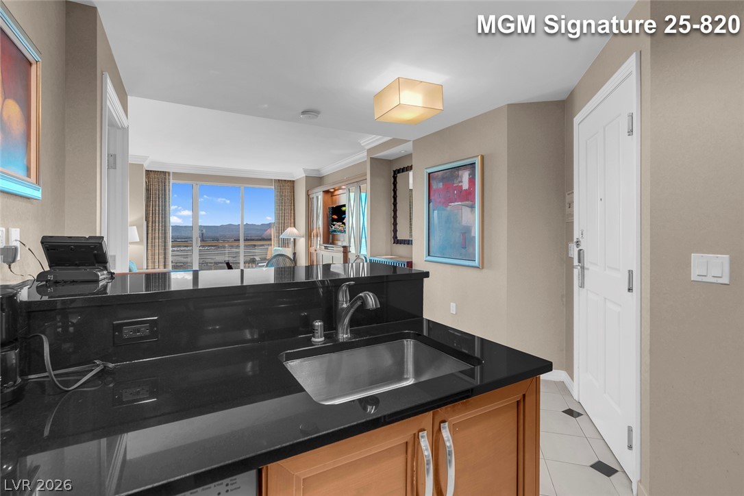 Photo 23 of 86, 125 E Harmon Avenue #2520