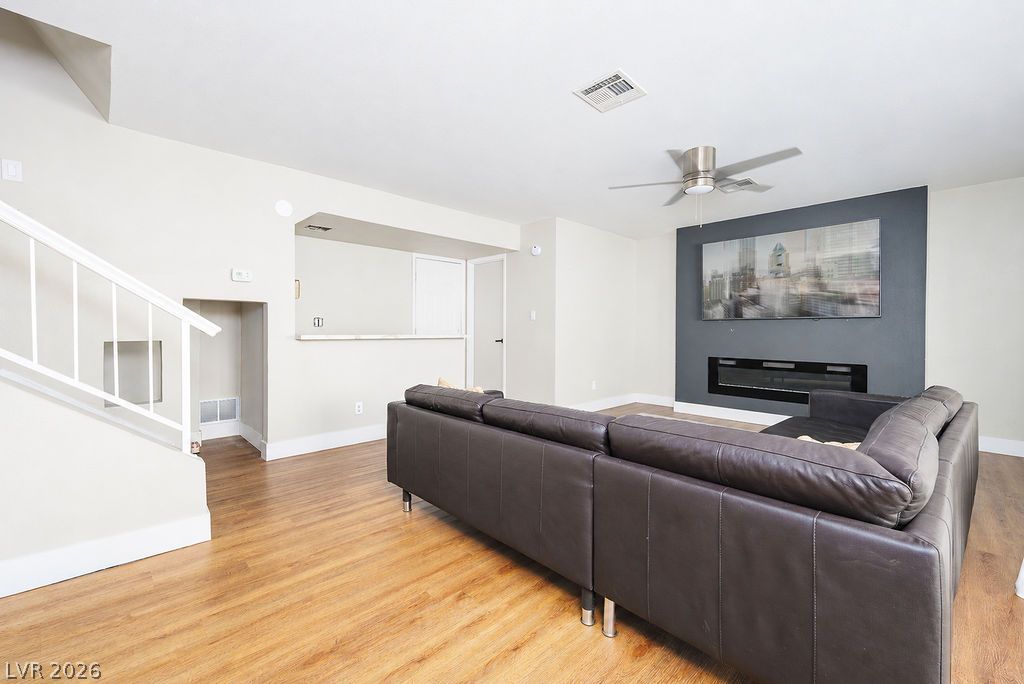 Photo 5 of 1662 Papaya Court