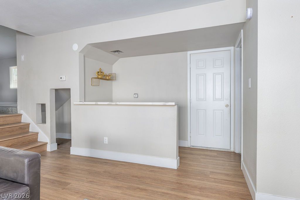Photo 6 of 29, 1662 Papaya Court
