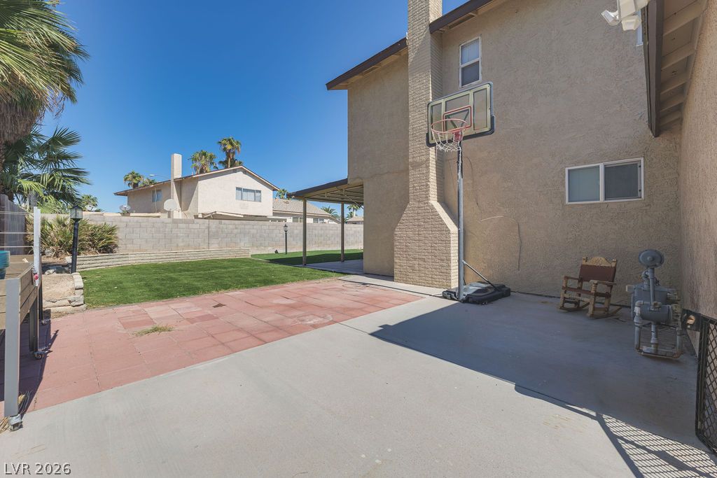 Photo 23 of 29, 1662 Papaya Court