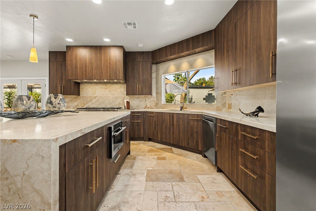 Photo 4 of 3125 Shadowleaf Court