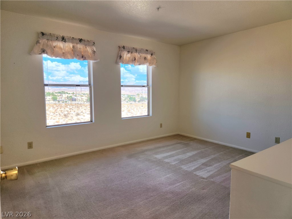 Photo 7 of 25, 2016 Mesquite Lane #303
