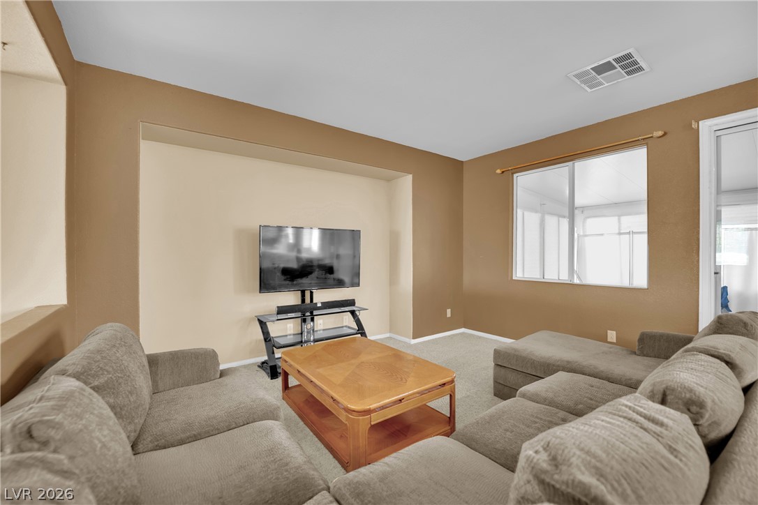Photo 8 of 42, 212 Belle Isle Court