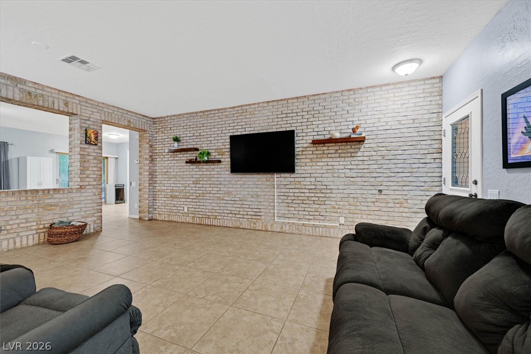 Photo 6 of 52, 259 Dominican Avenue