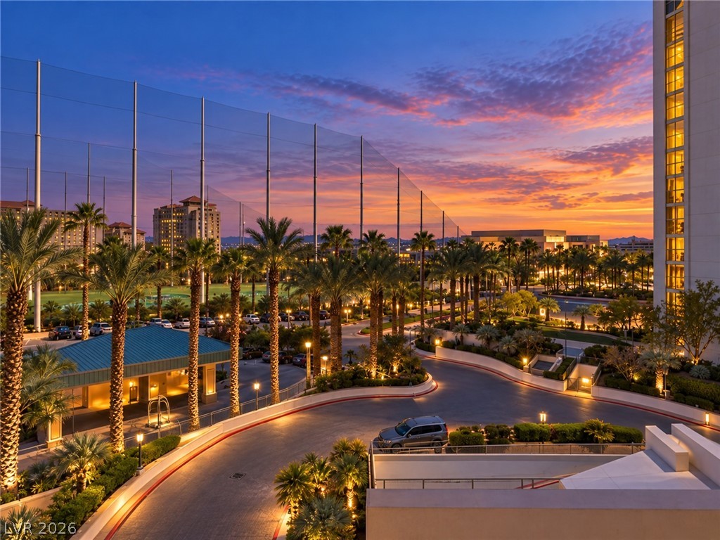 125 E HARMON Avenue #518, Las Vegas 89109
