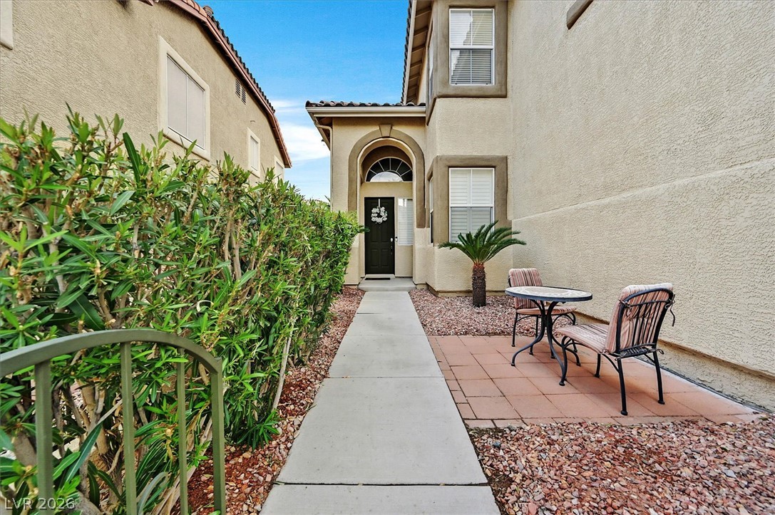 Photo 3 of 10721 Sapphire Vista Avenue