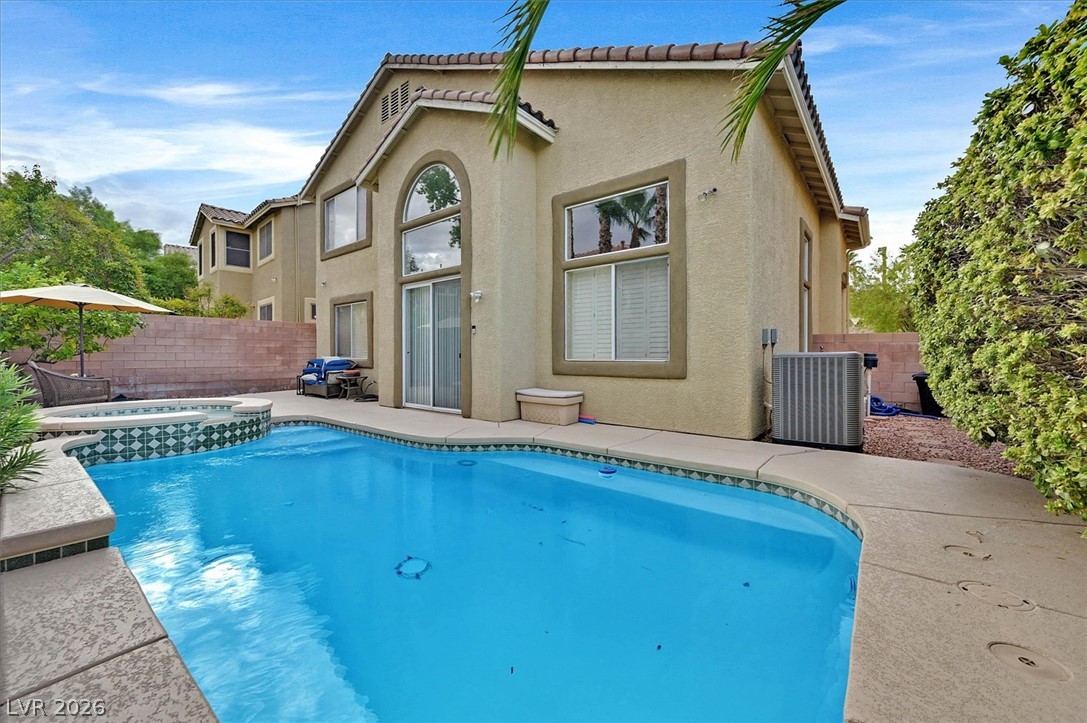 Photo 8 of 10, 10721 Sapphire Vista Avenue