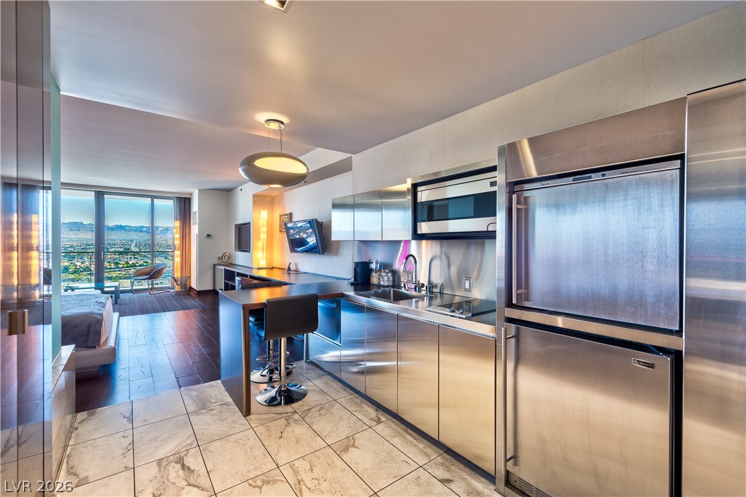 Photo 3 of 4381 W Flamingo Road #3507