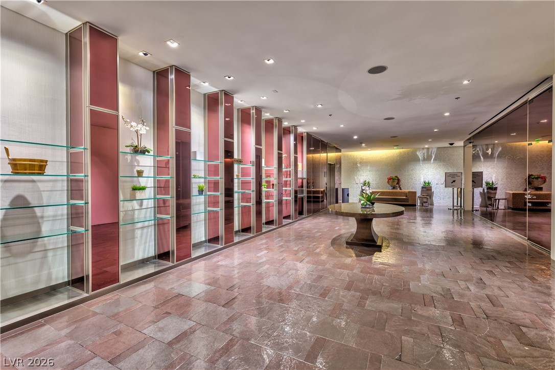 Photo 14 of 15, 4381 W Flamingo Road #3507