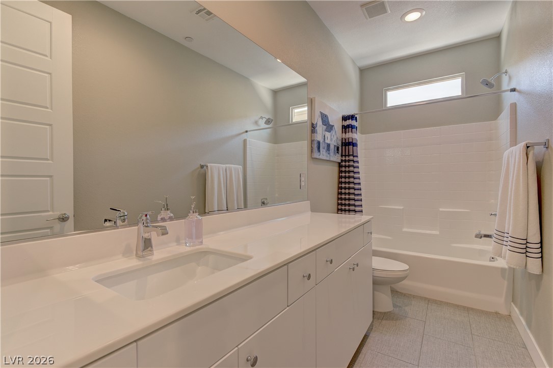 Photo 25 of 42, 11261 Essence Point Avenue #103