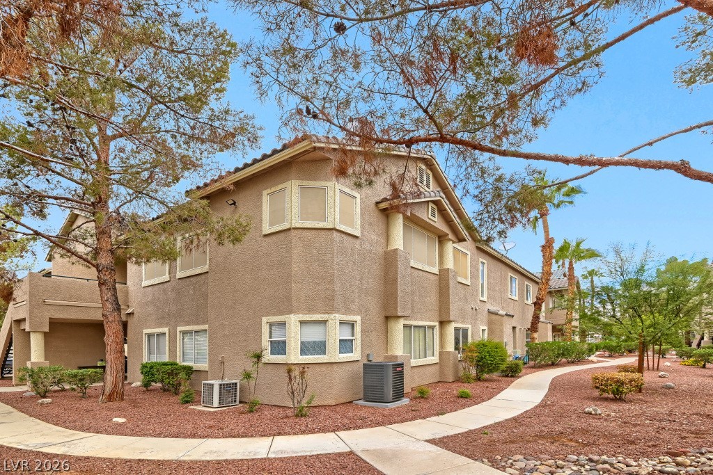 2152 Jasper Bluff Street #202, Las Vegas 89117