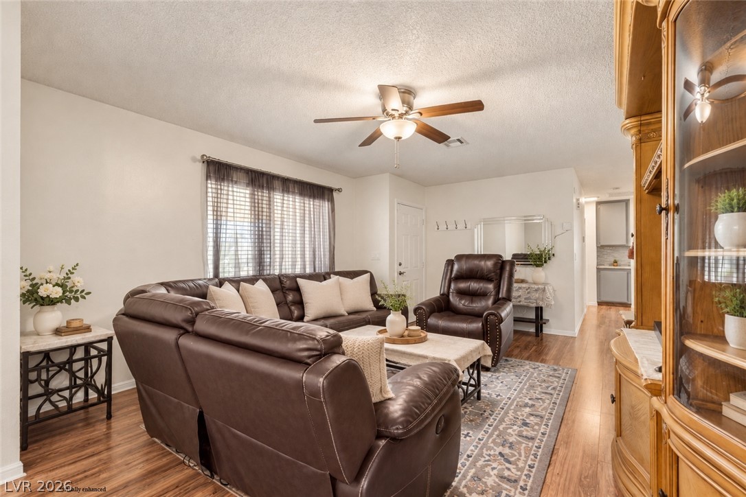 Photo 5 of 5389 W Braewood Avenue