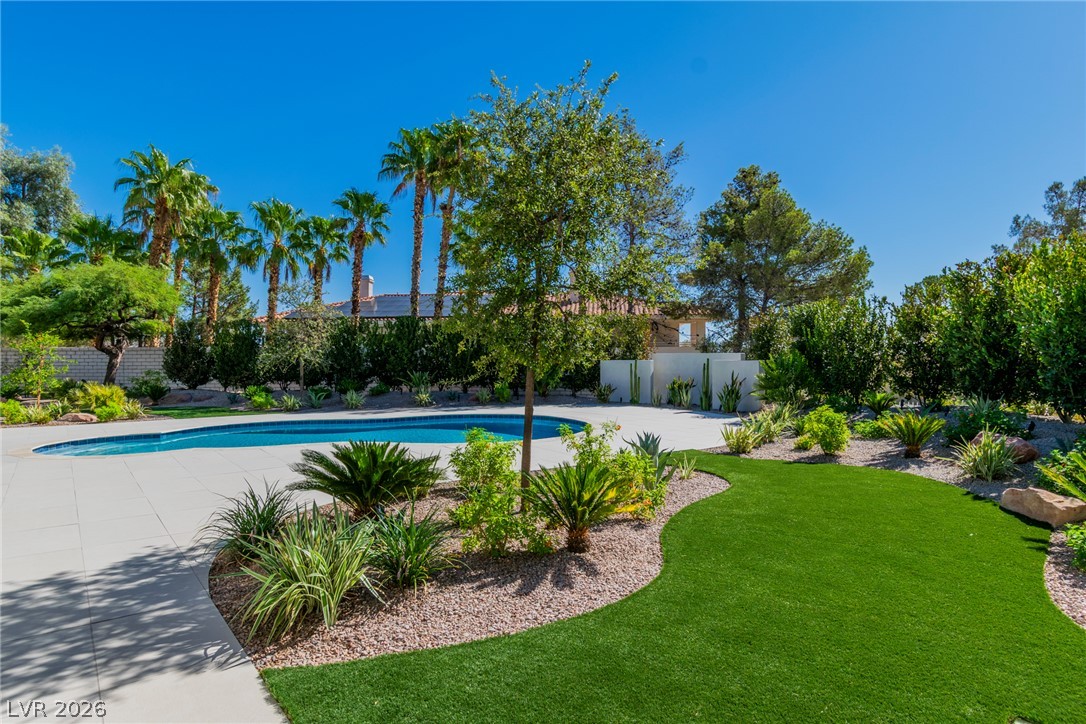 Photo 10 of 61, 1508 Ten Palms Court