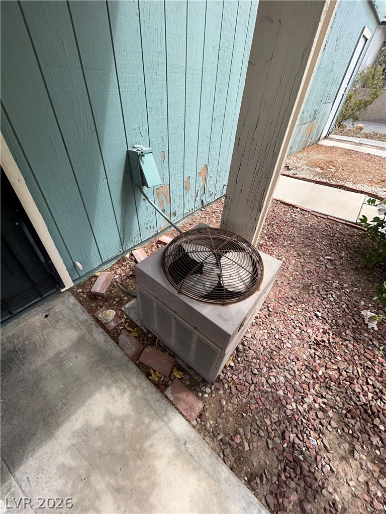 Photo 3 of 4758 Roberta Street #2