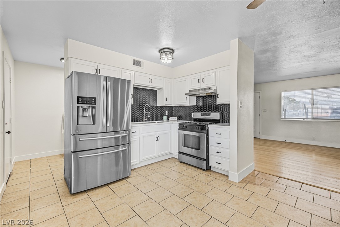 Photo 5 of 6100 Preston Circle