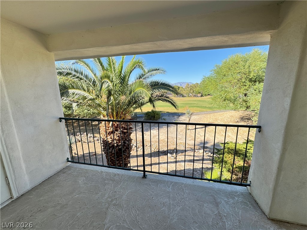 Photo 17 of 49, 7628 Valley Green Drive #202