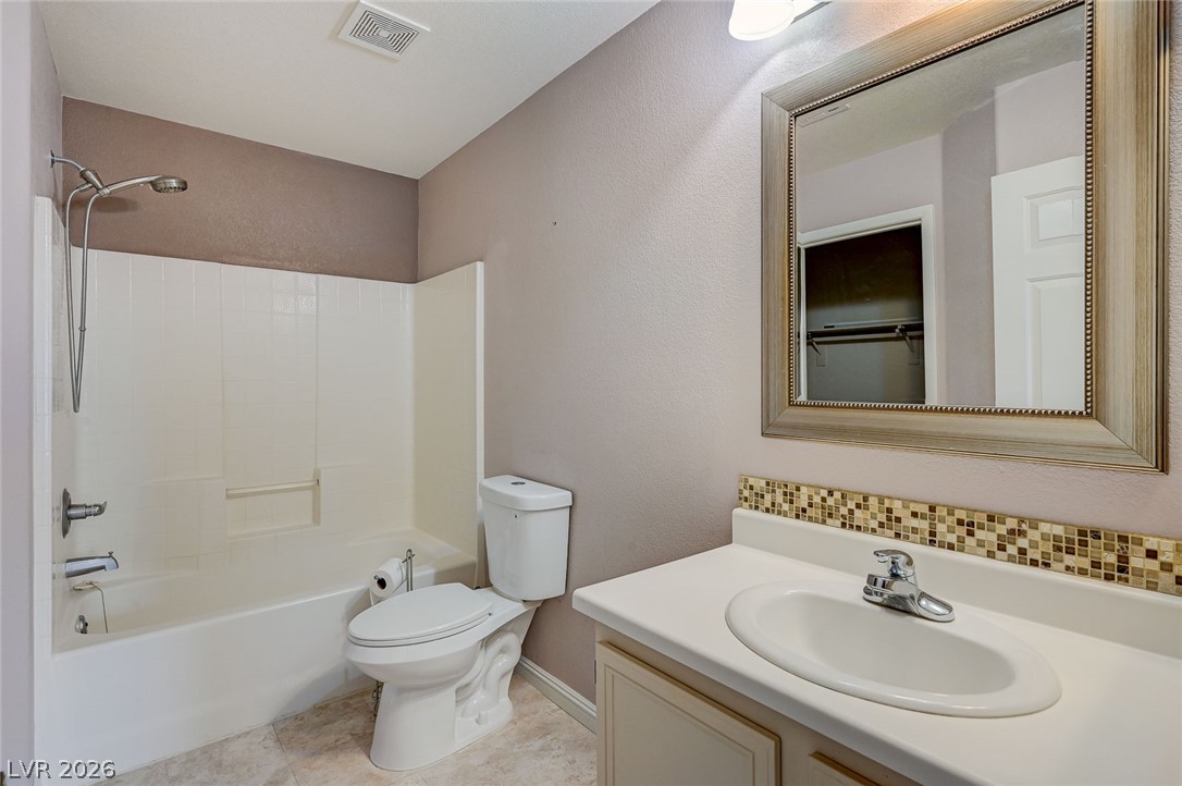 Photo 20 of 38, 5017 Diamond Ranch Avenue