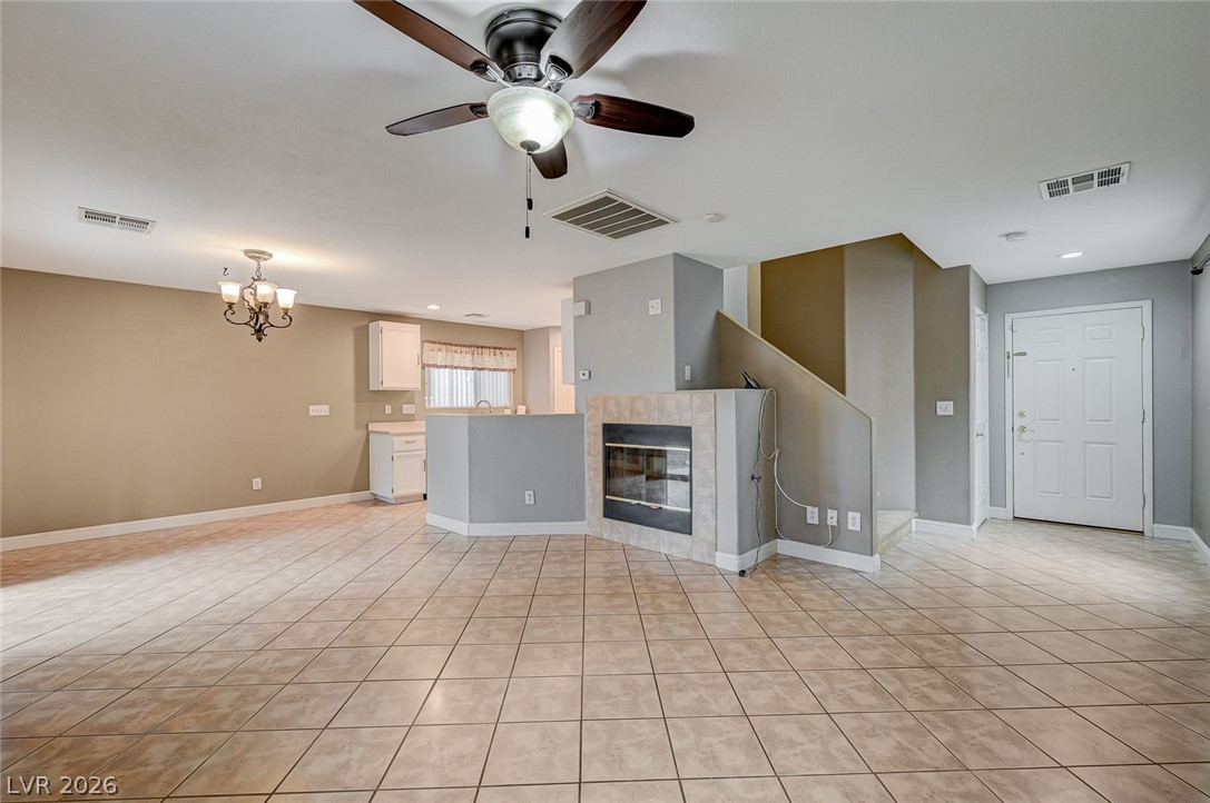 Photo 6 of 38, 5017 Diamond Ranch Avenue