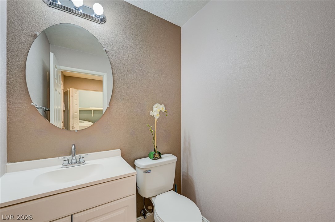 Photo 15 of 38, 5017 Diamond Ranch Avenue