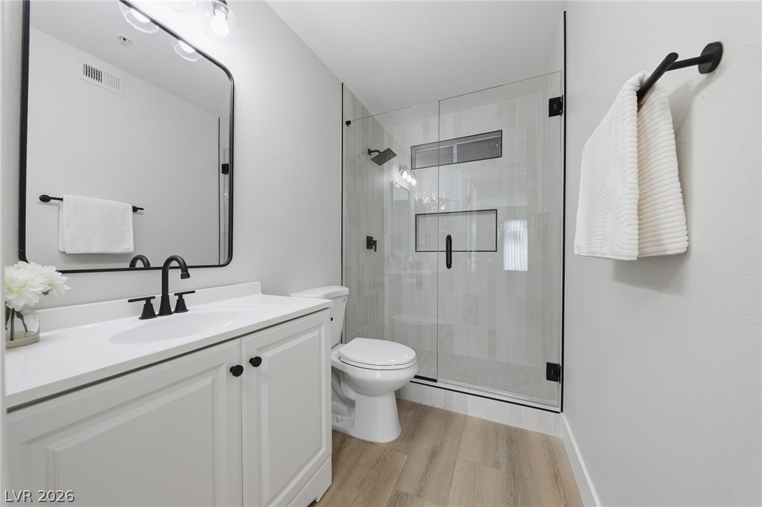 Photo 13 of 29, 2121 Sealion Drive #104