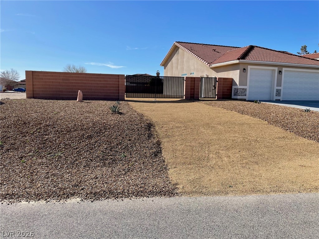 Photo 13 of 15, 6660 Stubblefield Drive