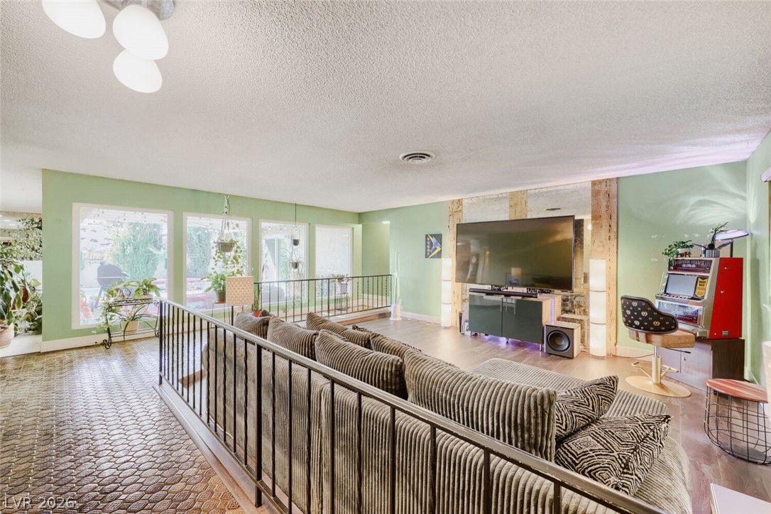 Photo 7 of 21, 3131 S Liberty Circle