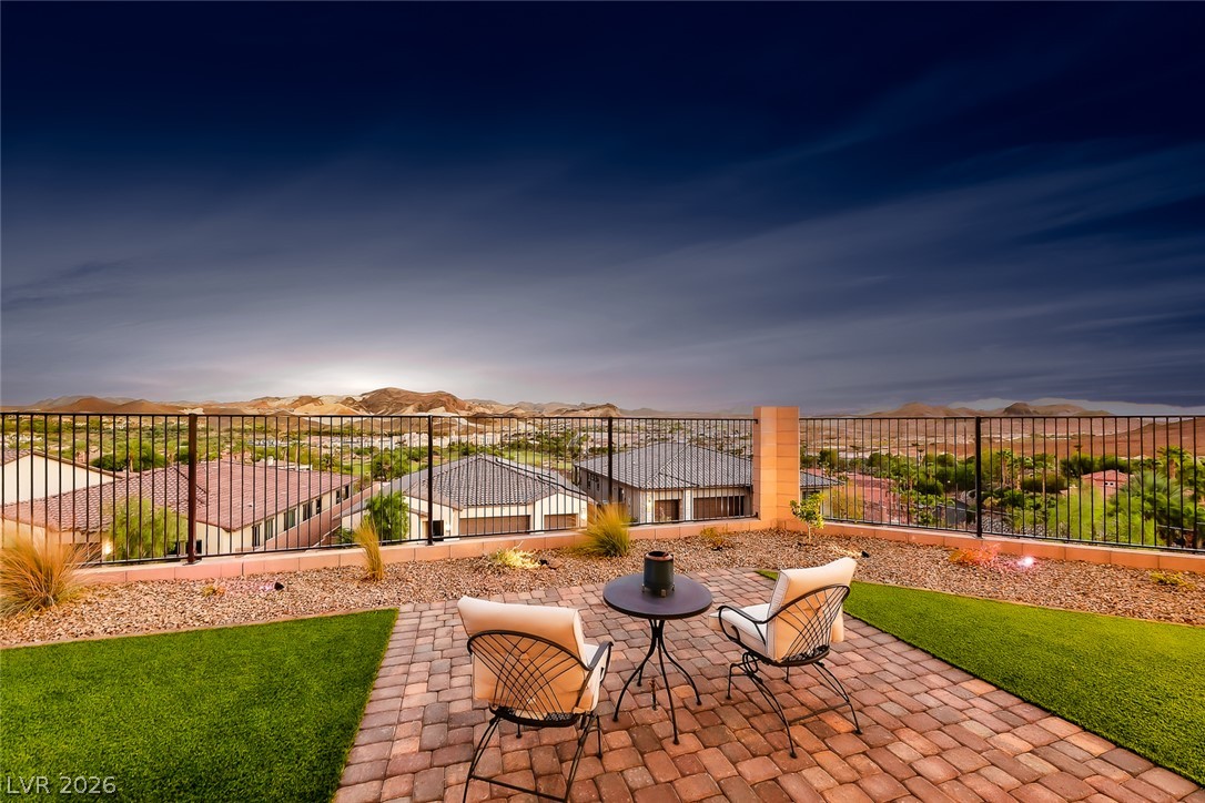 5 Barrio Alto Court, Henderson 89011