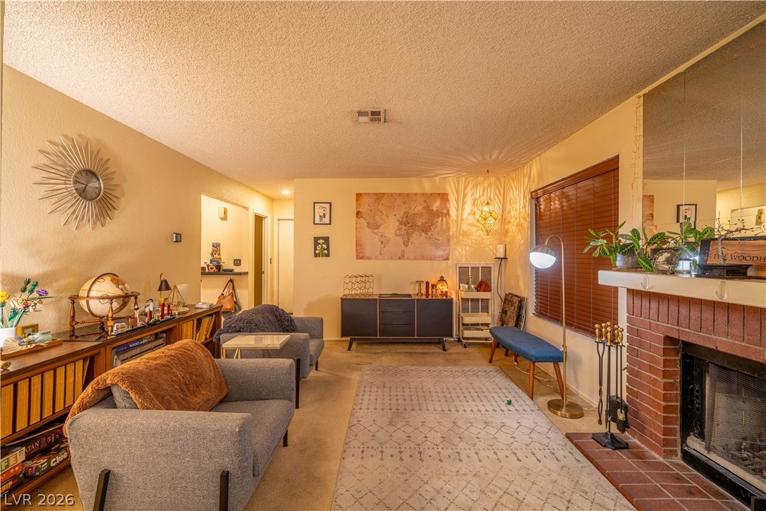 Photo 6 of 21, 2408 Muirfield Avenue