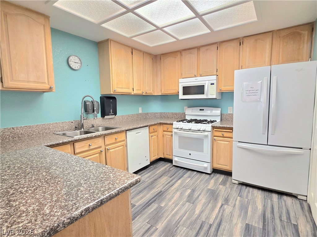 Photo 69 of 80, 2851 S Valley View Boulevard #1188