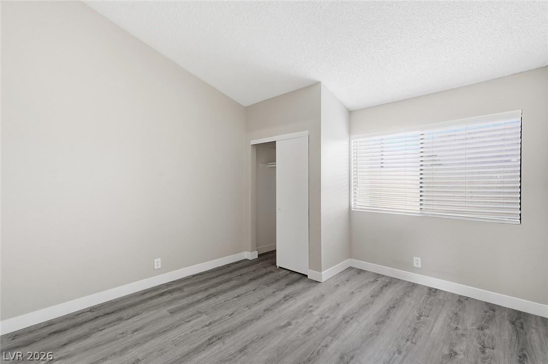 Photo 18 of 46, 830 N Sloan Lane #202