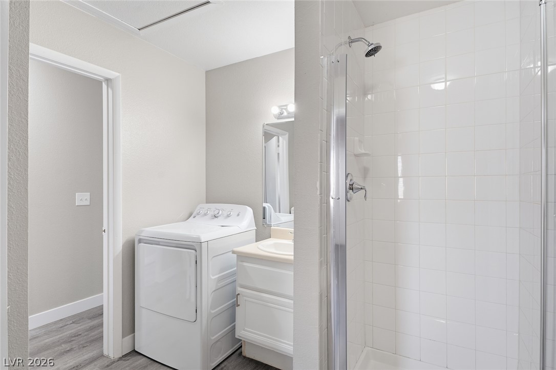 Photo 22 of 46, 830 N Sloan Lane #202