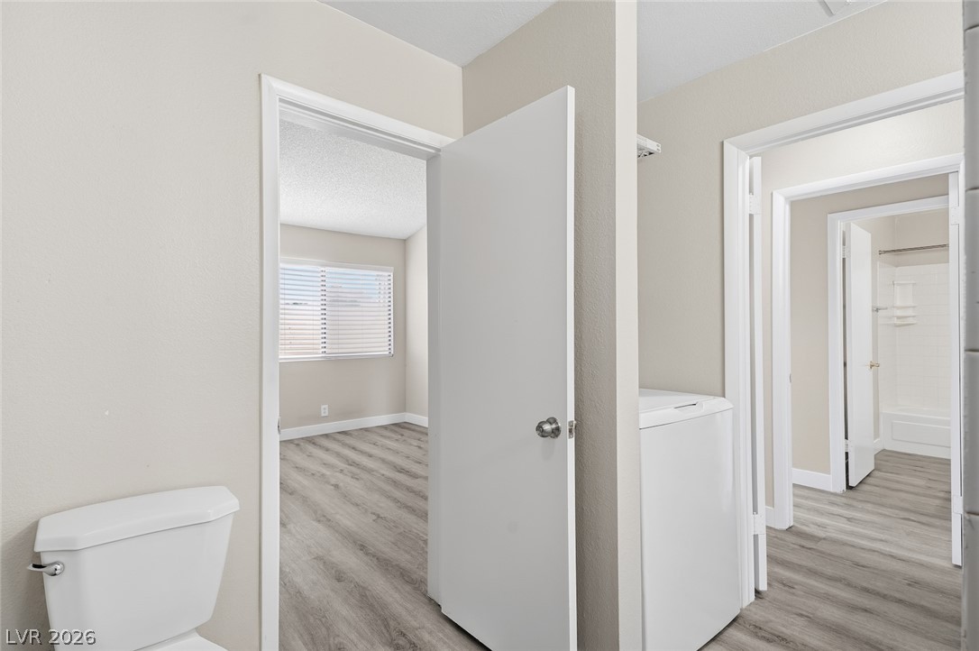 Photo 23 of 46, 830 N Sloan Lane #202